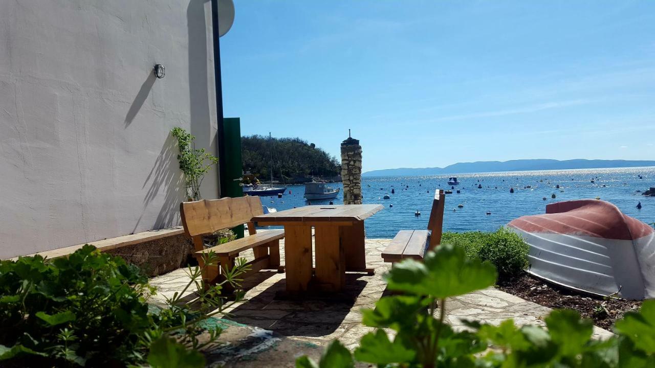 Beach House Bassi Fiume Esterno foto